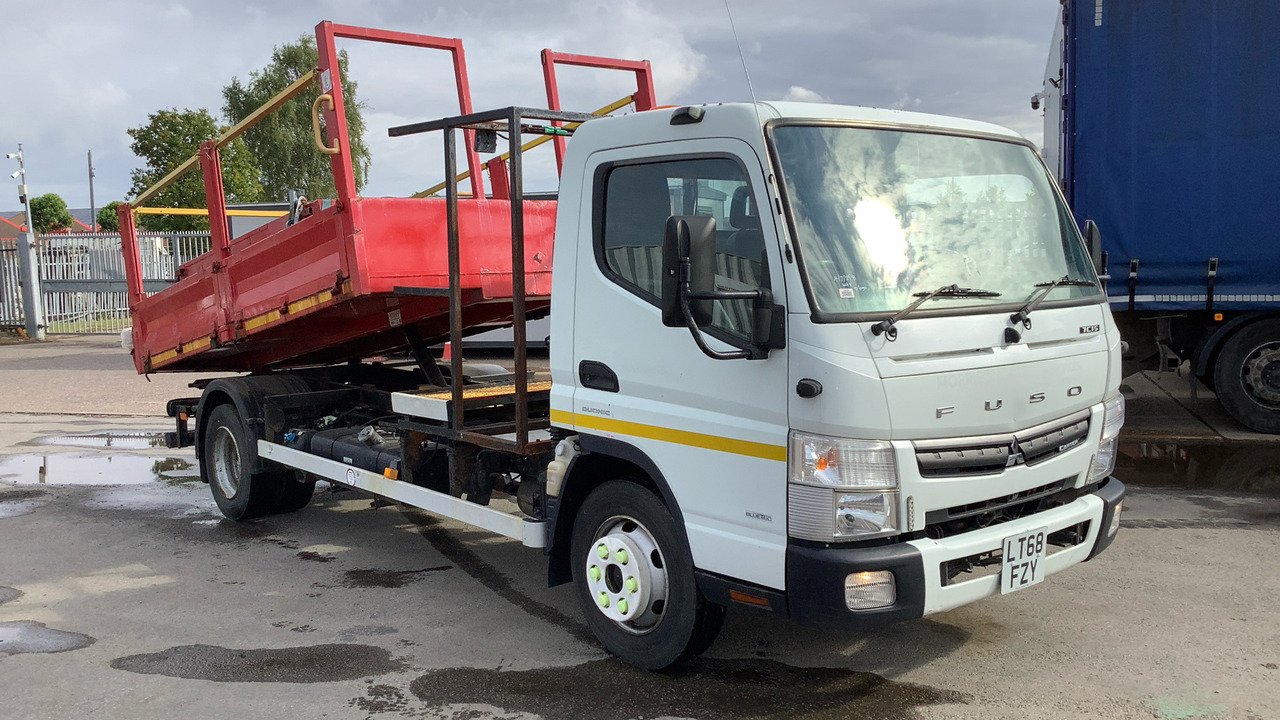 Fuso Canter 7C15 - Camion benne: photos 1 Fuso Canter 7C15 - Camion benne: photos 1