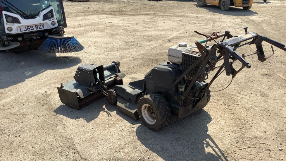 HAYTER 249 PEDESTRIAN MOWER - Motofaucheuse: photos 4 HAYTER 249 PEDESTRIAN MOWER - Motofaucheuse: photos 4