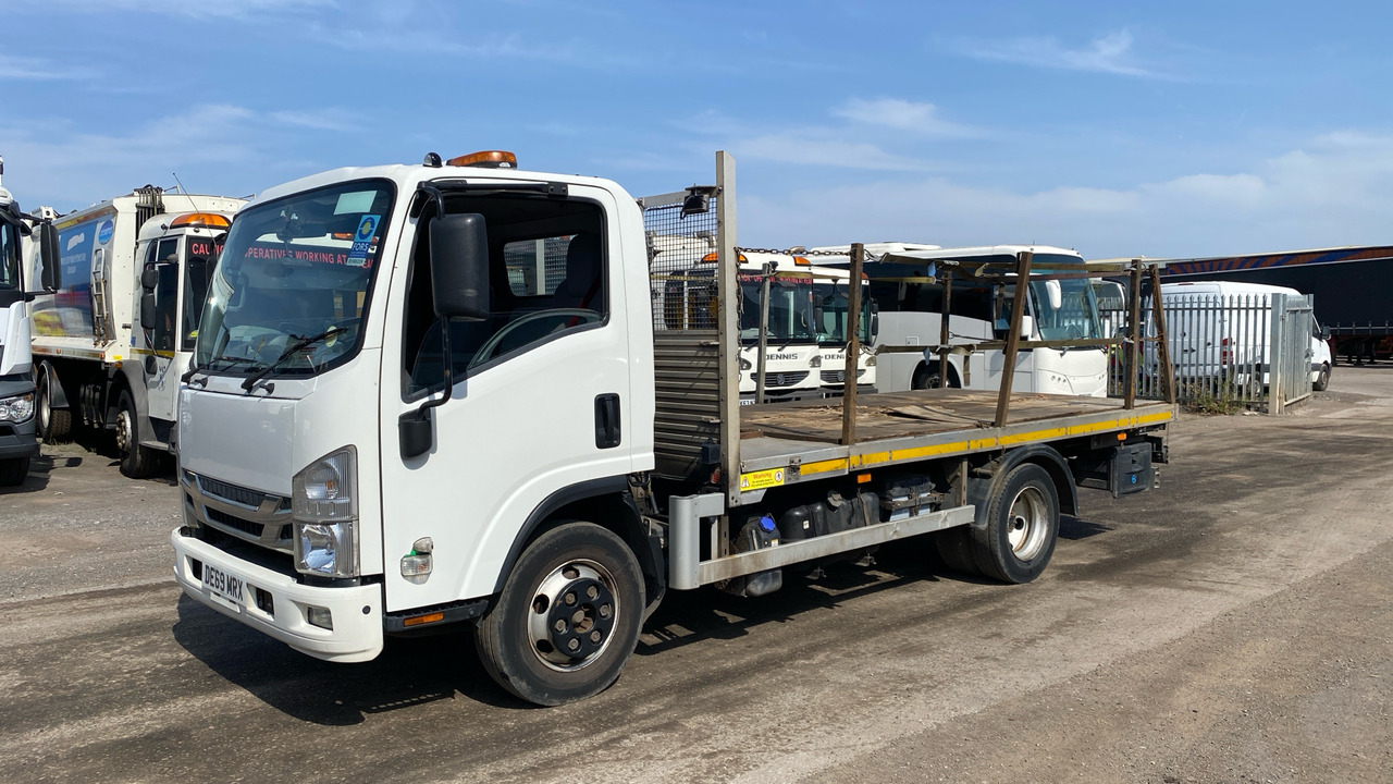 ISUZU N 75.190 - Camion plateau: photos 2 ISUZU N 75.190 - Camion plateau: photos 2