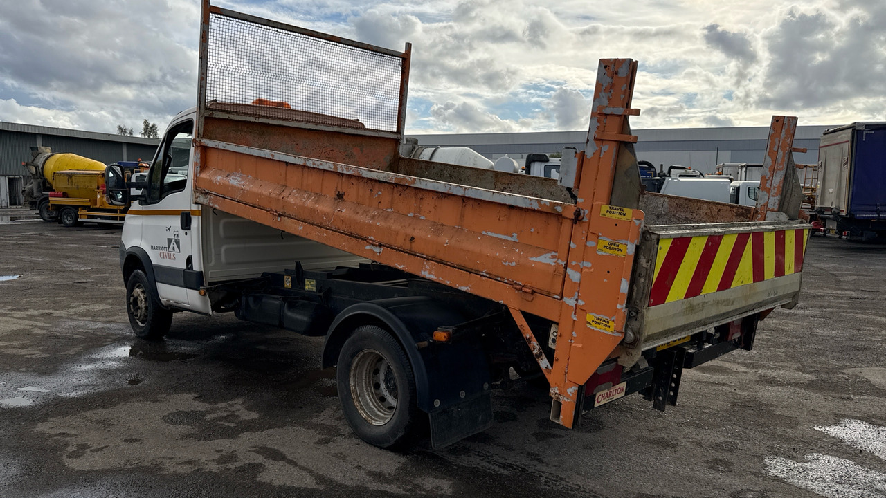 IVECO DAILY 60-180 - Camion benne: photos 3 IVECO DAILY 60-180 - Camion benne: photos 3