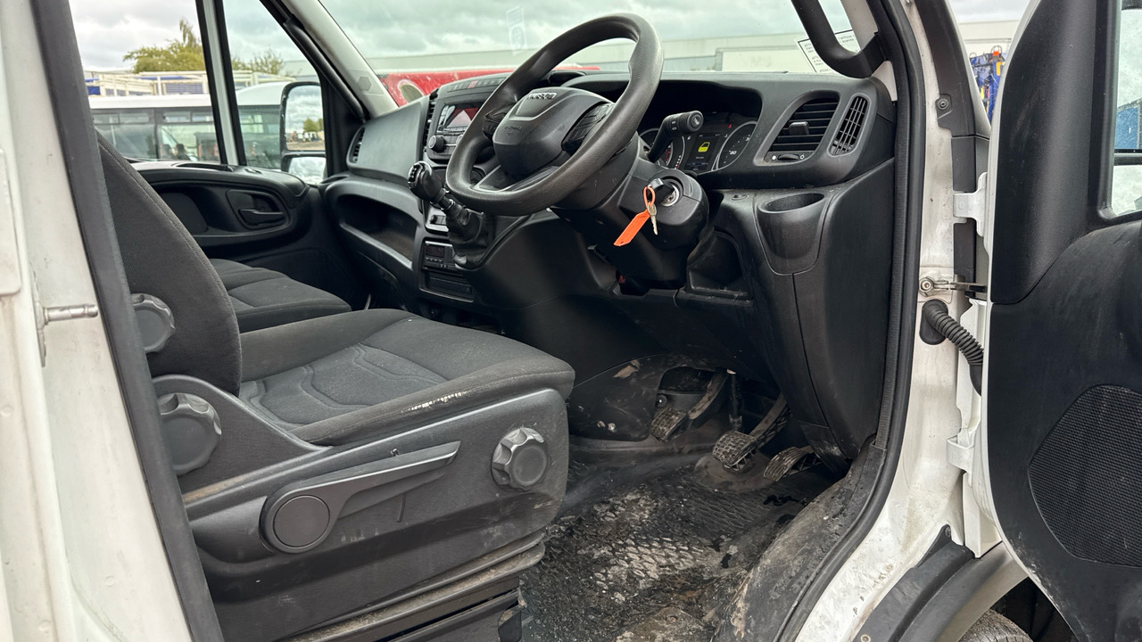 IVECO DAILY 65-180 - Camion benne: photos 5 IVECO DAILY 65-180 - Camion benne: photos 5