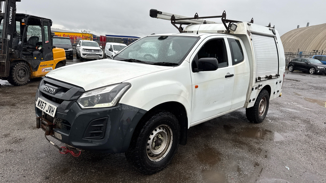 Isuzu D-Max 1.9 - Pick-up, Utilitaire double cabine: photos 2 Isuzu D-Max 1.9 - Pick-up, Utilitaire double cabine: photos 2