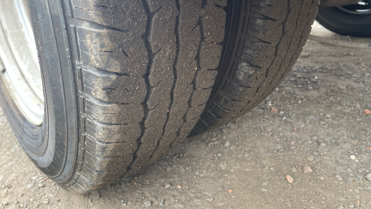 Utilitaire benne Iveco Daily  35-140 2.3 3750WB: photos 16