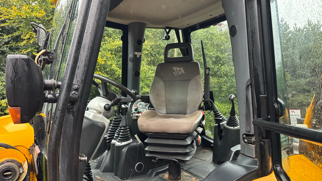 JCB 3CX TURBO 4T SITEMASTER - Tractopelle: photos 5 JCB 3CX TURBO 4T SITEMASTER - Tractopelle: photos 5