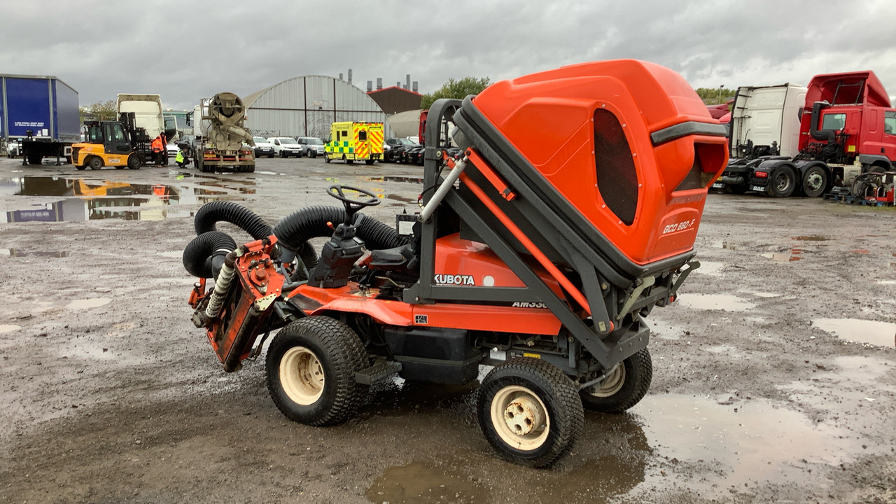 KUBOTA AM3300 - Motofaucheuse: photos 4 KUBOTA AM3300 - Motofaucheuse: photos 4