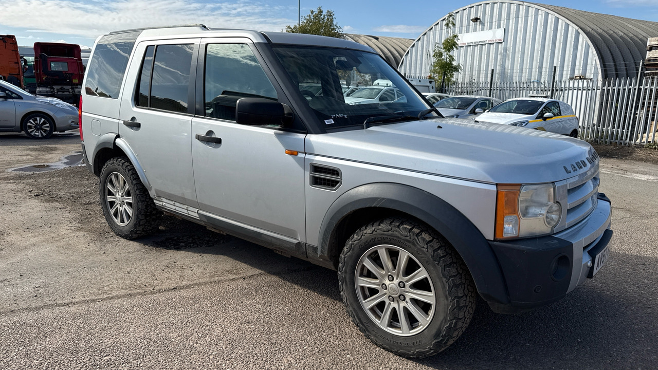 LAND ROVER DISCOVERY 2.7 TDV6 SE - SUV: photos 1 LAND ROVER DISCOVERY 2.7 TDV6 SE - SUV: photos 1