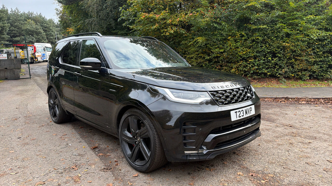 Land Rover Discovery 3.0 D300 R-Dynamic HSE - Voiture break: photos 1 Land Rover Discovery 3.0 D300 R-Dynamic HSE - Voiture break: photos 1