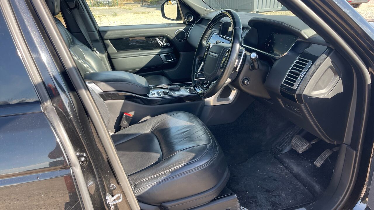Land Rover Range Rover 4.4 SDV8 Autobiography - SUV: photos 5 Land Rover Range Rover 4.4 SDV8 Autobiography - SUV: photos 5