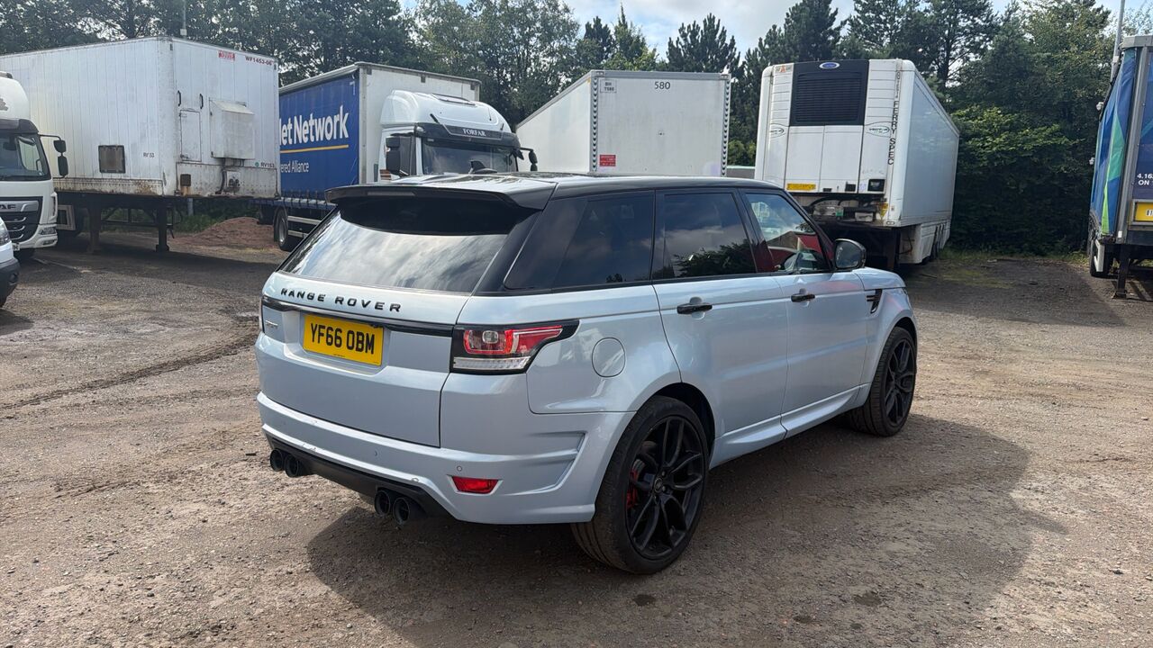 Land Rover Range Rover Sport 3.0 SDV6 HSE 306PS - SUV: photos 4 Land Rover Range Rover Sport 3.0 SDV6 HSE 306PS - SUV: photos 4