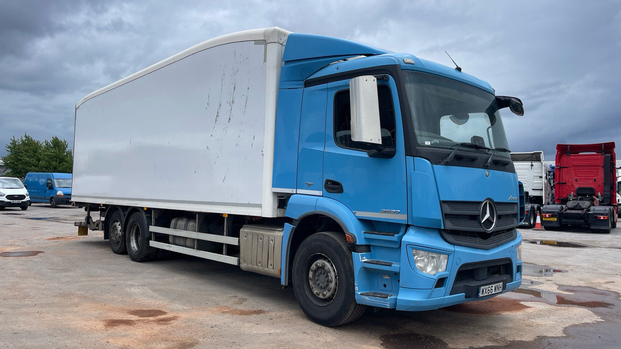 MERCEDES-BENZ ANTOS 2527 - Camion frigorifique: photos 1 MERCEDES-BENZ ANTOS 2527 - Camion frigorifique: photos 1
