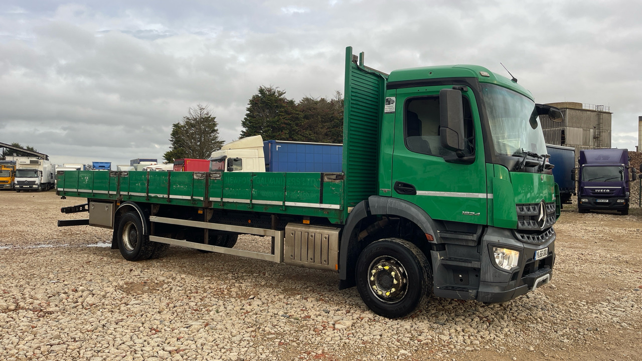 MERCEDES-BENZ AROCS 1824 - Camion plateau: photos 1 MERCEDES-BENZ AROCS 1824 - Camion plateau: photos 1