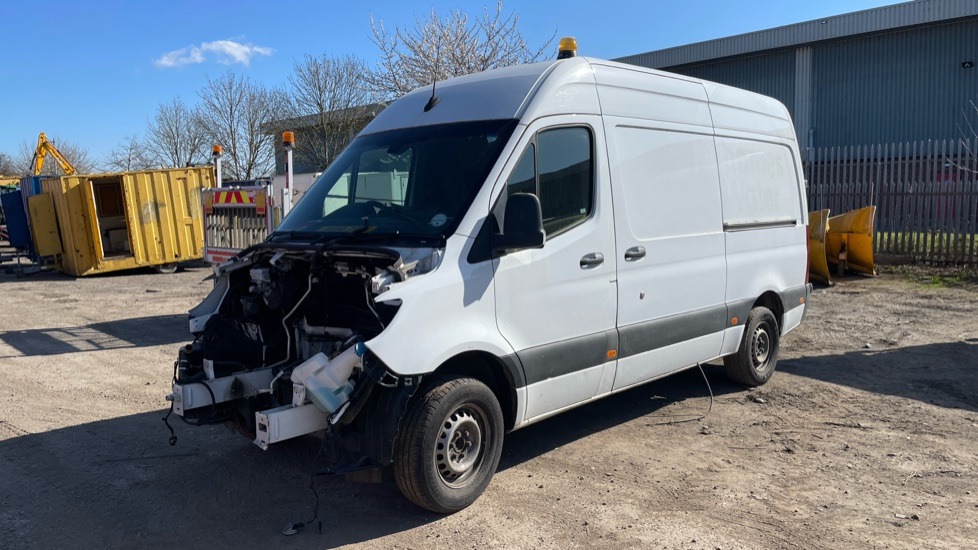 MERCEDES-BENZ SPRINTER 316 CDI - Fourgon utilitaire: photos 3 MERCEDES-BENZ SPRINTER 316 CDI - Fourgon utilitaire: photos 3