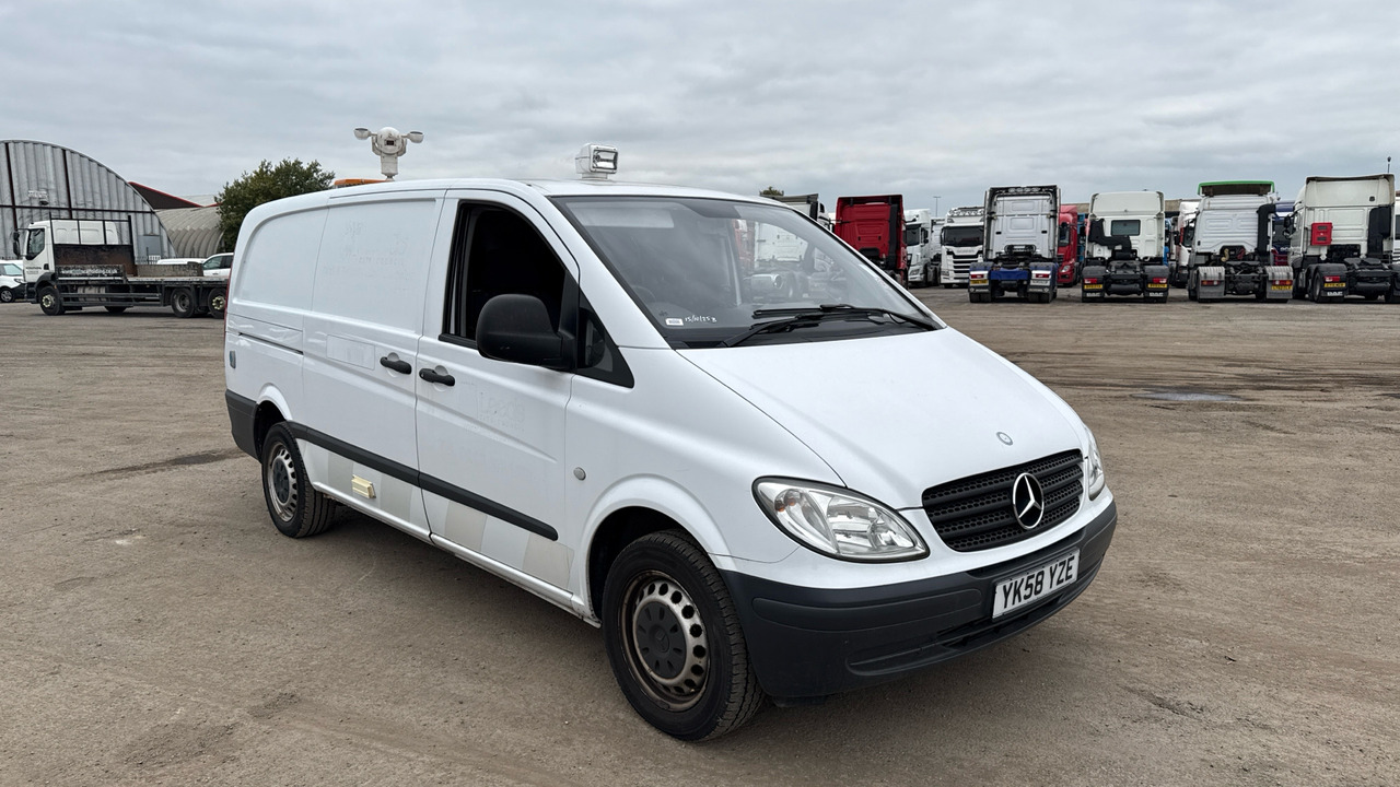 MERCEDES-BENZ VITO 111 CDI - Fourgonnette: photos 1 MERCEDES-BENZ VITO 111 CDI - Fourgonnette: photos 1
