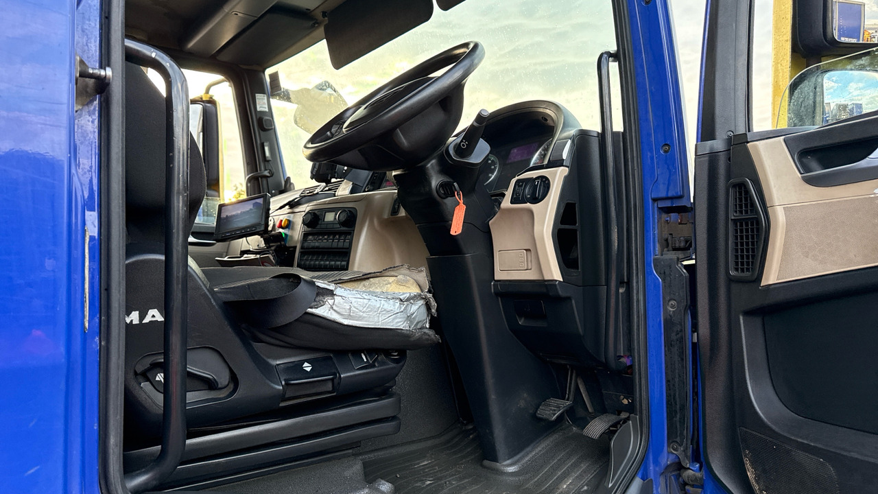 Man TGM 18.250 - Camion plateau, Camion grue: photos 5 Man TGM 18.250 - Camion plateau, Camion grue: photos 5