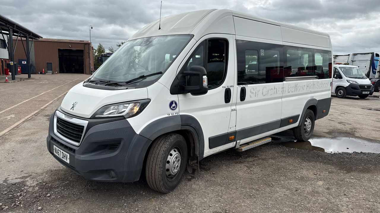 PEUGEOT BOXER 2.0 BLUEHDI 130PS - Minibus, Transport de personnes: photos 2 PEUGEOT BOXER 2.0 BLUEHDI 130PS - Minibus, Transport de personnes: photos 2