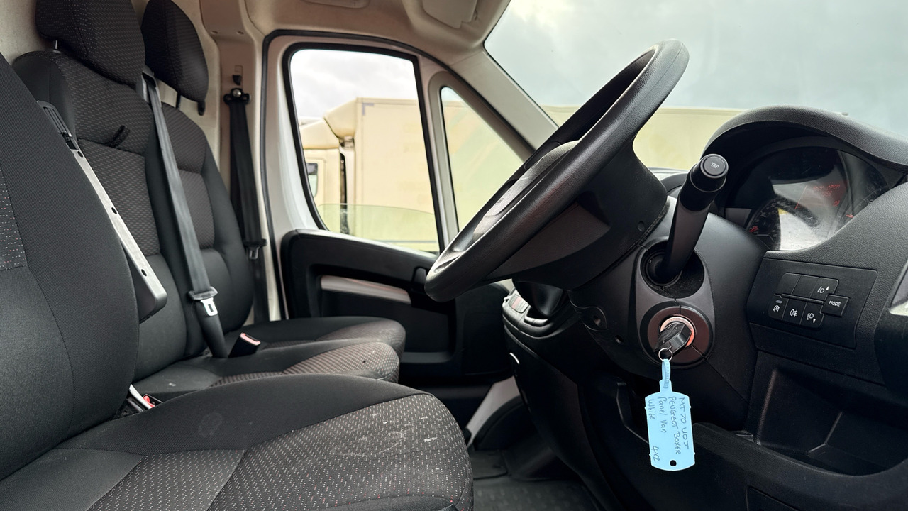 PEUGEOT BOXER 335 2.2 BLUEHDI 140PS - Fourgon utilitaire: photos 5 PEUGEOT BOXER 335 2.2 BLUEHDI 140PS - Fourgon utilitaire: photos 5