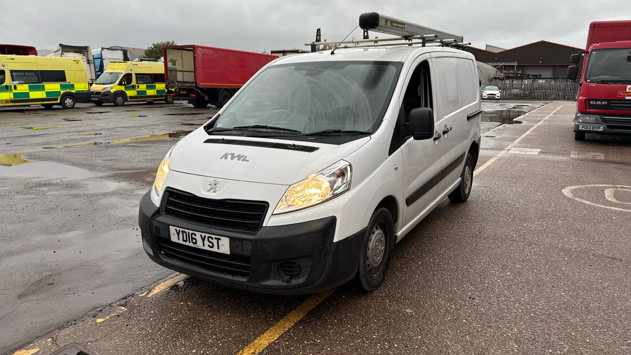 PEUGEOT EXPERT 1000 1.6 HDi 90PS - Fourgonnette: photos 2 PEUGEOT EXPERT 1000 1.6 HDi 90PS - Fourgonnette: photos 2