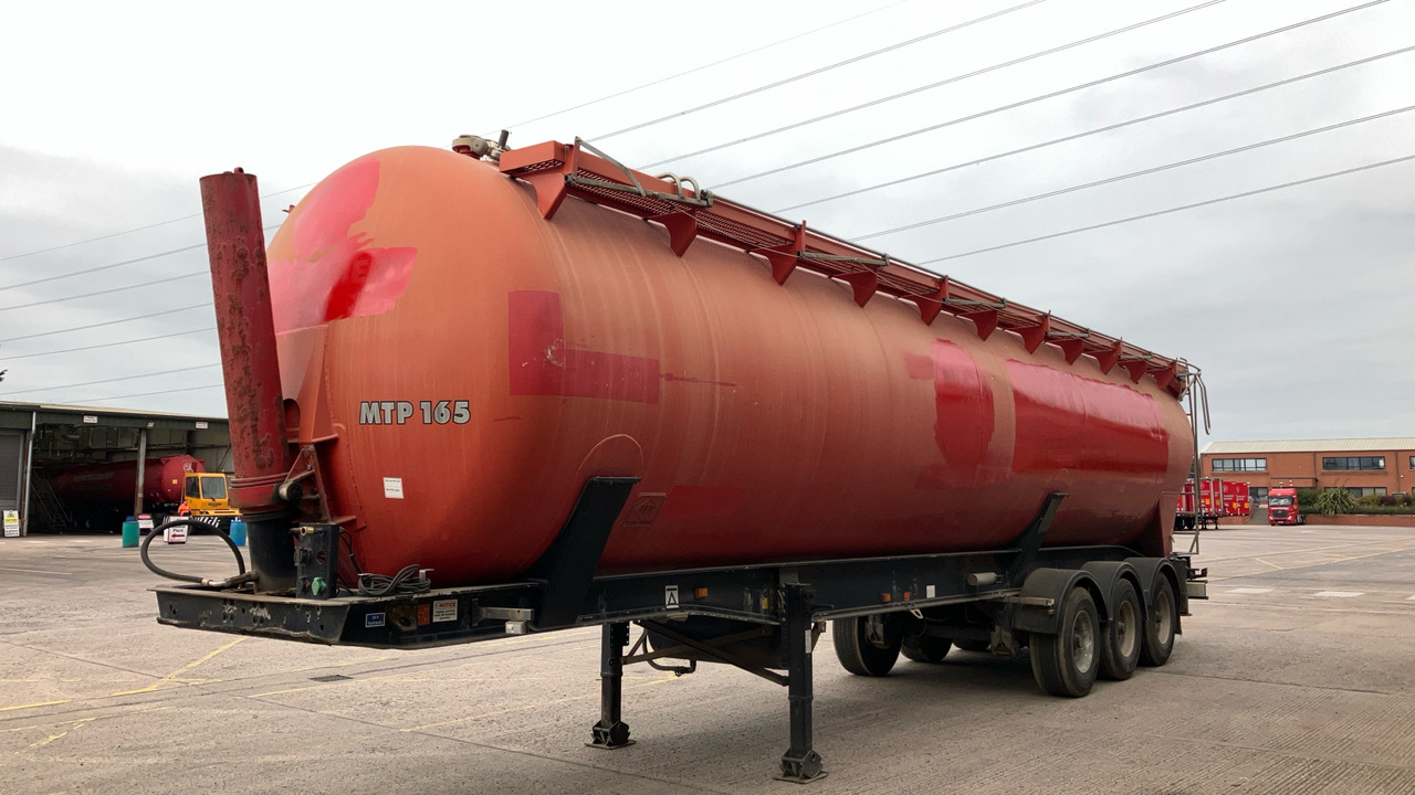 FELDBINDER TANKER - Remorque: photos 2 FELDBINDER TANKER - Remorque: photos 2