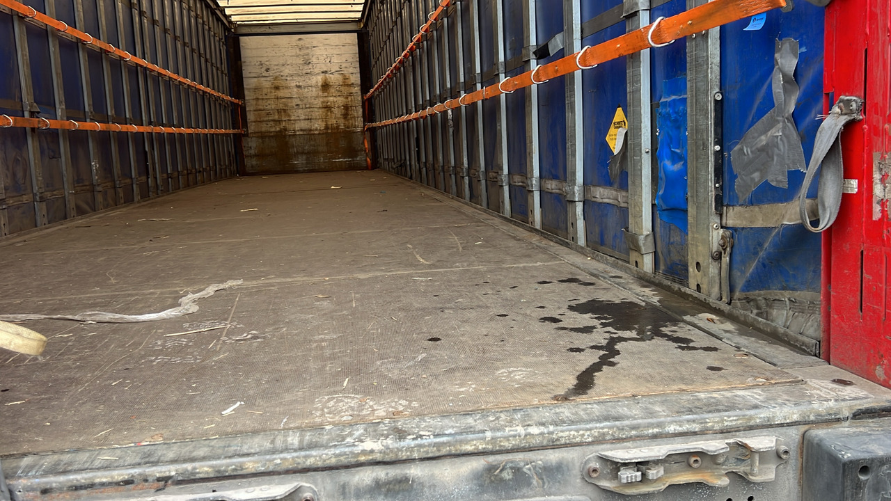 SCHMITZ CURTAINSIDE EUROLINER - Remorque: photos 2 SCHMITZ CURTAINSIDE EUROLINER - Remorque: photos 2