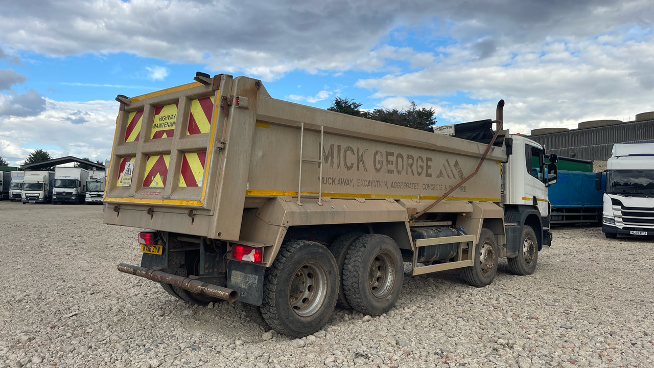 SCANIA P 370 - Camion benne: photos 4 SCANIA P 370 - Camion benne: photos 4