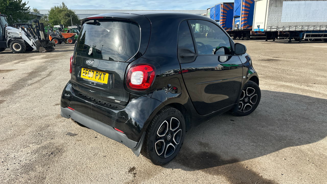 SMART FORTWO 0.9 TURBO PRIME PREMIUM - Coupé: photos 4 SMART FORTWO 0.9 TURBO PRIME PREMIUM - Coupé: photos 4