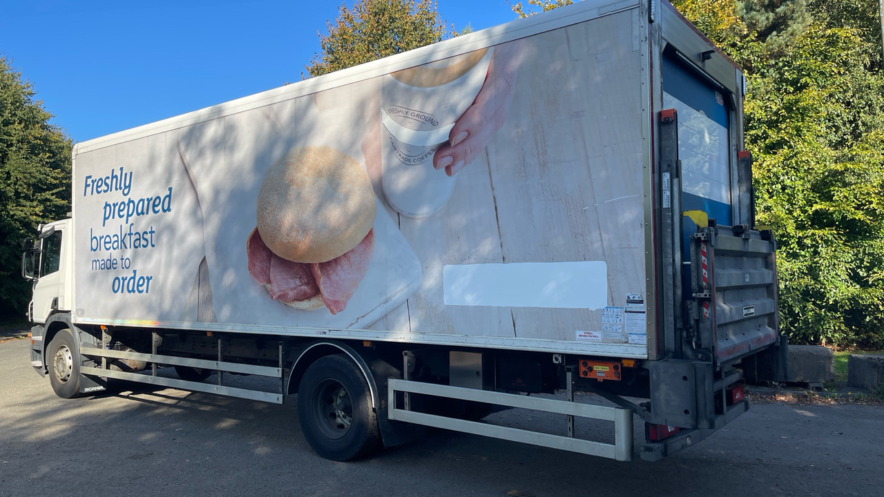 Scania P 250 - Camion frigorifique: photos 3 Scania P 250 - Camion frigorifique: photos 3