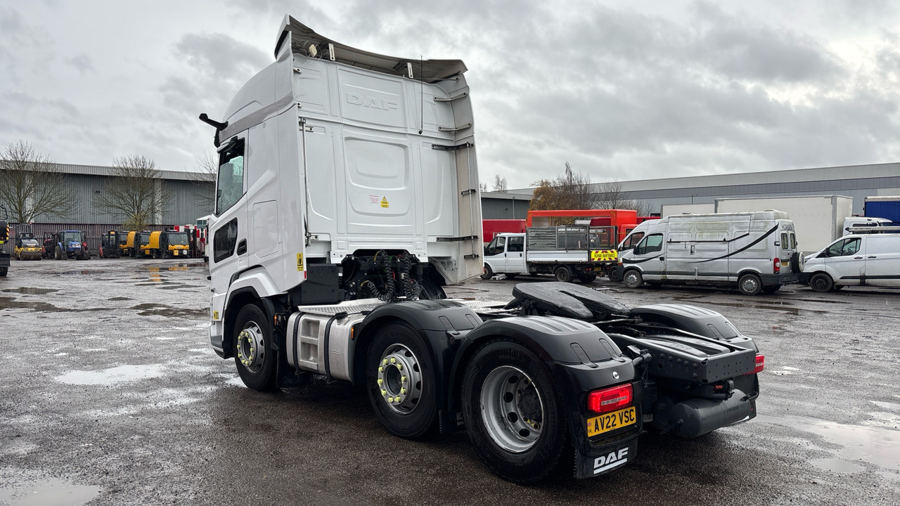 DAF XF 530 - Tracteur routier: photos 3 DAF XF 530 - Tracteur routier: photos 3