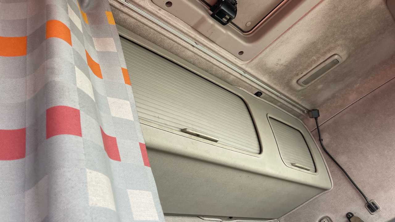 Tracteur routier VOLVO FH 12: photos 15