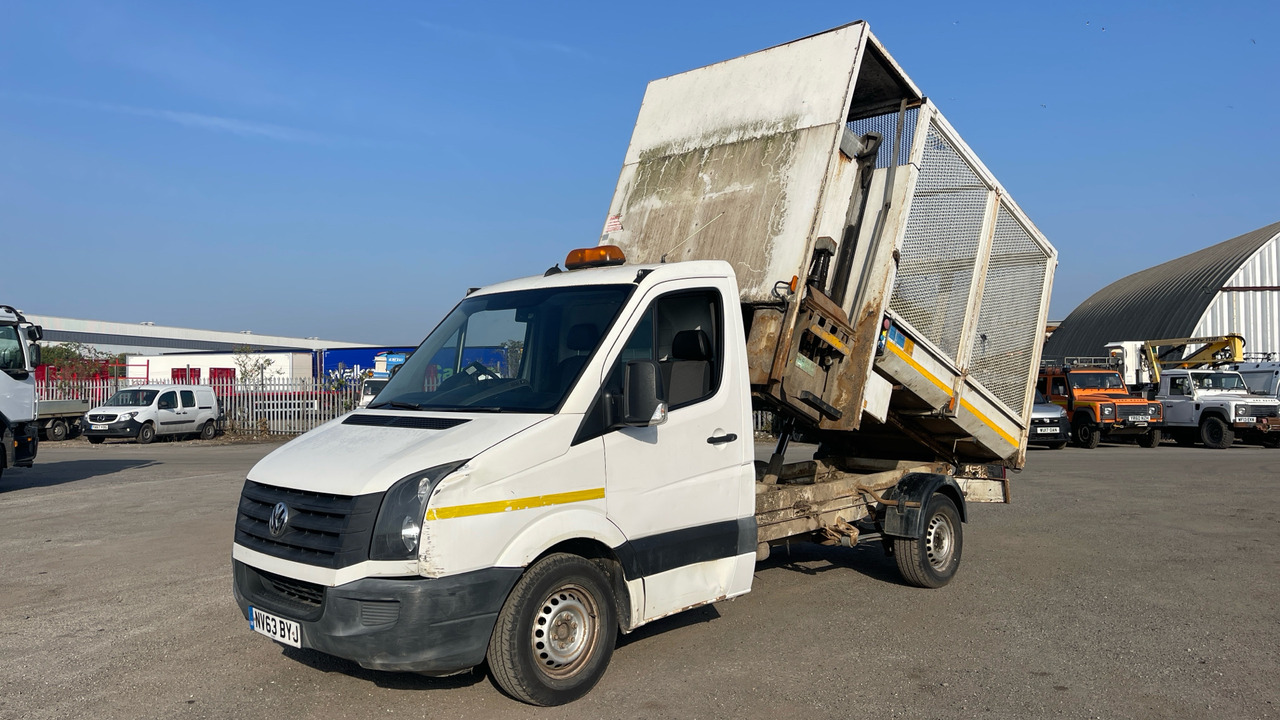 VOLKSWAGEN CRAFTER T30 2.0 TDI 140PS - Utilitaire benne: photos 2 VOLKSWAGEN CRAFTER T30 2.0 TDI 140PS - Utilitaire benne: photos 2