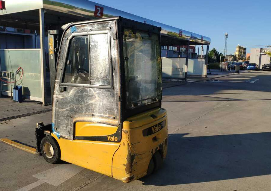 Yale ERP20VT - Chariot élévateur électrique: photos 2 Yale ERP20VT - Chariot élévateur électrique: photos 2