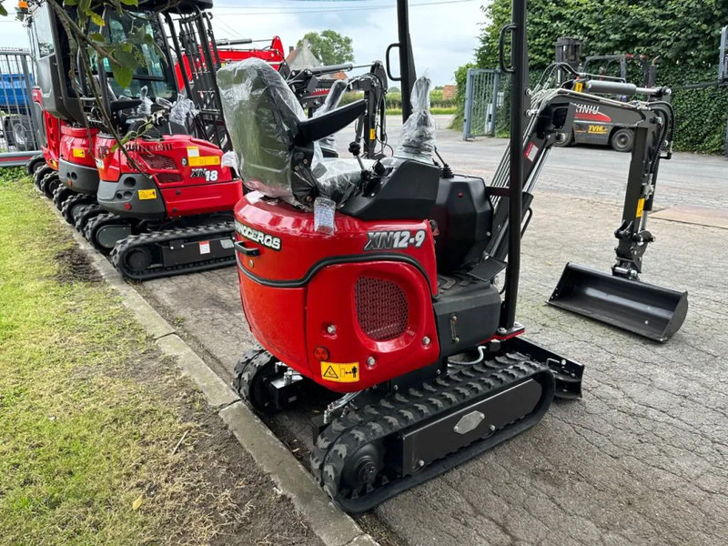 Mini pelle Rhino Rhinoceros XN12-9: photos 7 Mini pelle Rhino Rhinoceros XN12-9: photos 7