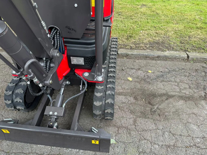 Mini pelle Rhino Rhinoceros XN12-9: photos 12 Mini pelle Rhino Rhinoceros XN12-9: photos 12