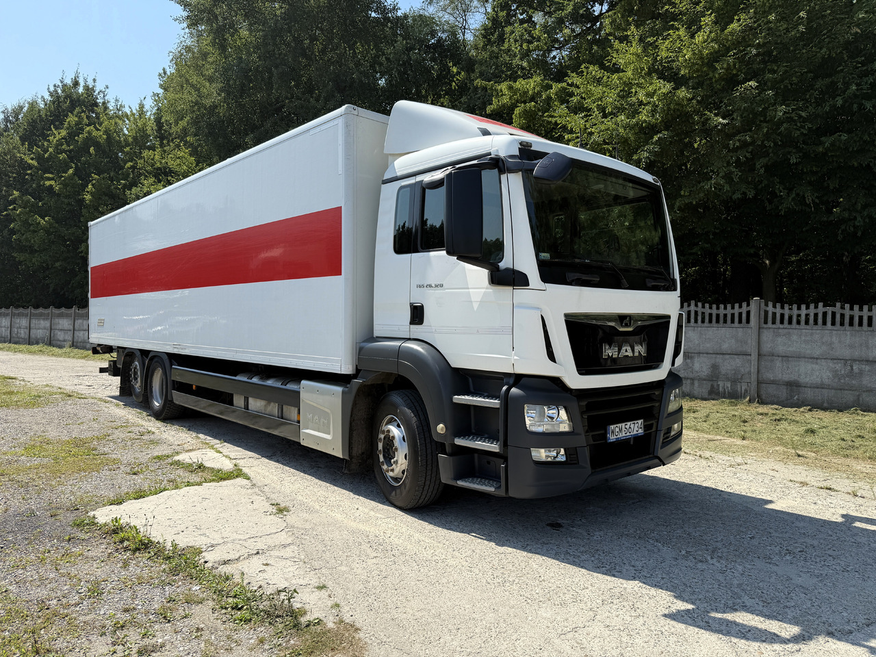 MAN TGS 26.320 - Camion fourgon: photos 1 MAN TGS 26.320 - Camion fourgon: photos 1