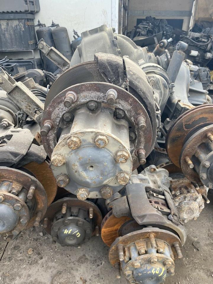 Atego 12 23 Hinterachse komplett Differential Übersetzung 43 10 - Essieu arrière pour Camion: photos 4 Atego 12 23 Hinterachse komplett Differential Übersetzung 43 10 - Essieu arrière pour Camion: photos 4