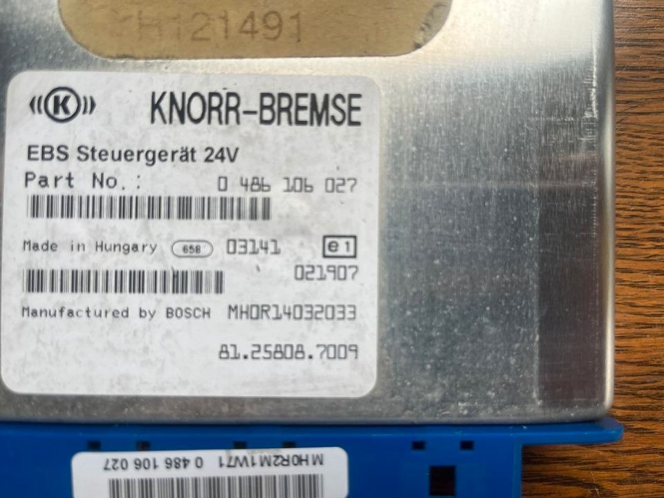 MAN KNORR BREMSE EBS Steuergerät 81.25808.7009 - Bloc de gestion pour Camion: photos 2 MAN KNORR BREMSE EBS Steuergerät 81.25808.7009 - Bloc de gestion pour Camion: photos 2