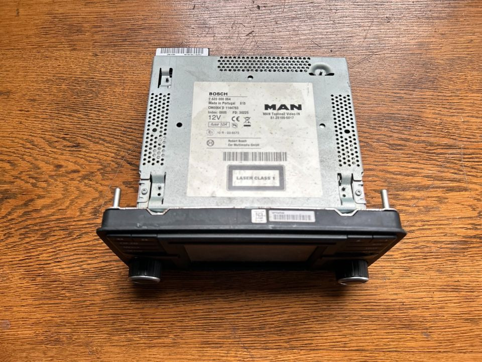 MAN Radio/Navigationssystem TGM BOSCH 81.28100-6017 - Système de navigation pour Camion: photos 2 MAN Radio/Navigationssystem TGM BOSCH 81.28100-6017 - Système de navigation pour Camion: photos 2