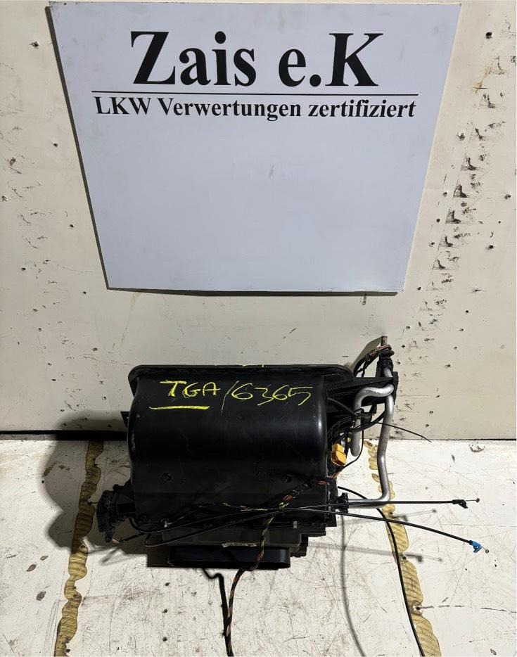 MAN TGA Innenraum Gebläse/Heizung 81.61900.6365 - Ventilateur pour Camion: photos 1 MAN TGA Innenraum Gebläse/Heizung 81.61900.6365 - Ventilateur pour Camion: photos 1