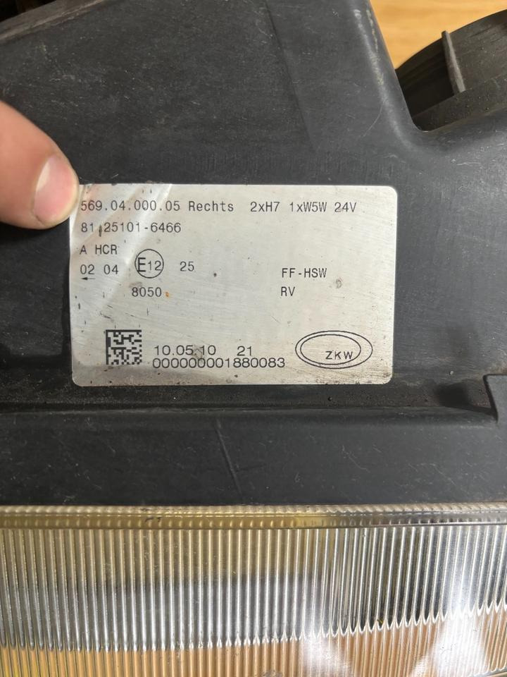 MAN TGL/TGM Hauptscheinwerfer Rechts 81.25101-6466 SN 01 - Feu avant pour Camion: photos 3 MAN TGL/TGM Hauptscheinwerfer Rechts 81.25101-6466 SN 01 - Feu avant pour Camion: photos 3