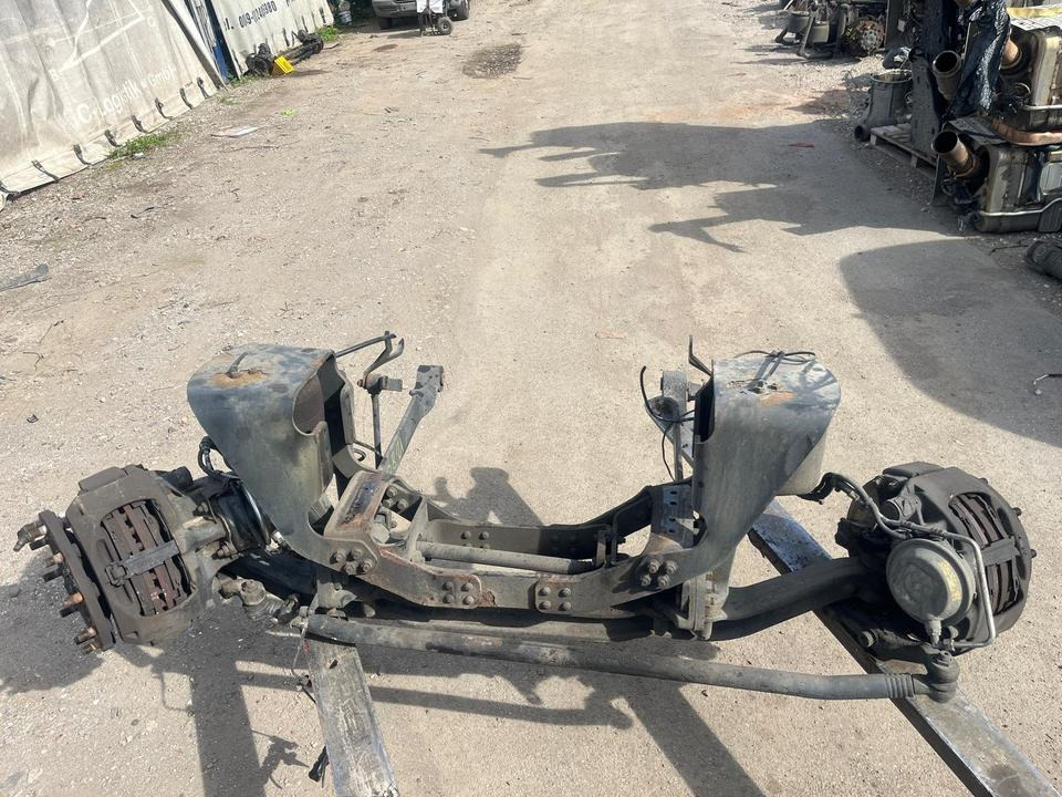 MAN TGM Vorderachse 18 Tonner 81.44001.7239 - Essieu avant pour Camion: photos 1 MAN TGM Vorderachse 18 Tonner 81.44001.7239 - Essieu avant pour Camion: photos 1