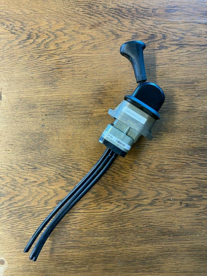 Mercedes Actros MP2 Handknorrbremse A 000 420 01 84 - Levier de vitesse pour Camion: photos 4 Mercedes Actros MP2 Handknorrbremse A 000 420 01 84 - Levier de vitesse pour Camion: photos 4