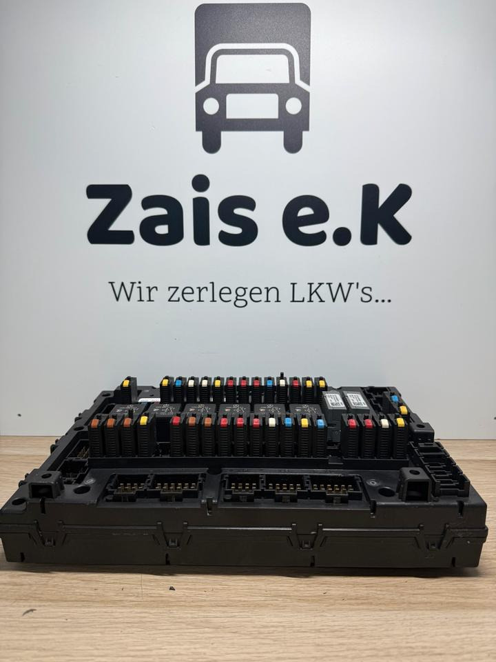 Mercedes Actros MP4 SAM Cabin Sicherungskasten A0014462758 - Fusible: photos 1 Mercedes Actros MP4 SAM Cabin Sicherungskasten A0014462758 - Fusible: photos 1