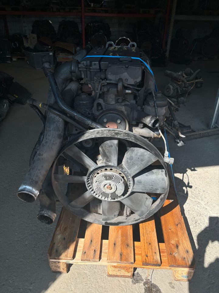 Mercedes Atego 2 Motor OM 904 LA V EU5 - Moteur pour Camion: photos 1 Mercedes Atego 2 Motor OM 904 LA V EU5 - Moteur pour Camion: photos 1