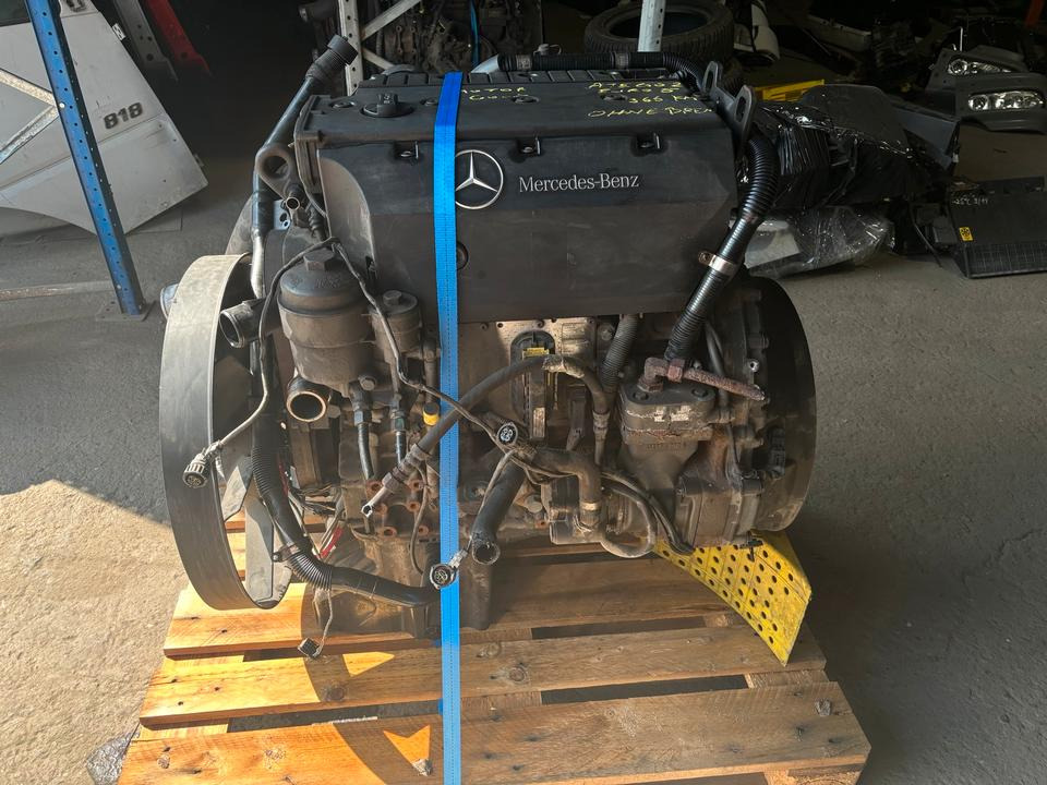 Mercedes Atego 2 Motor OM 904 LA V EU5 - Moteur pour Camion: photos 2 Mercedes Atego 2 Motor OM 904 LA V EU5 - Moteur pour Camion: photos 2