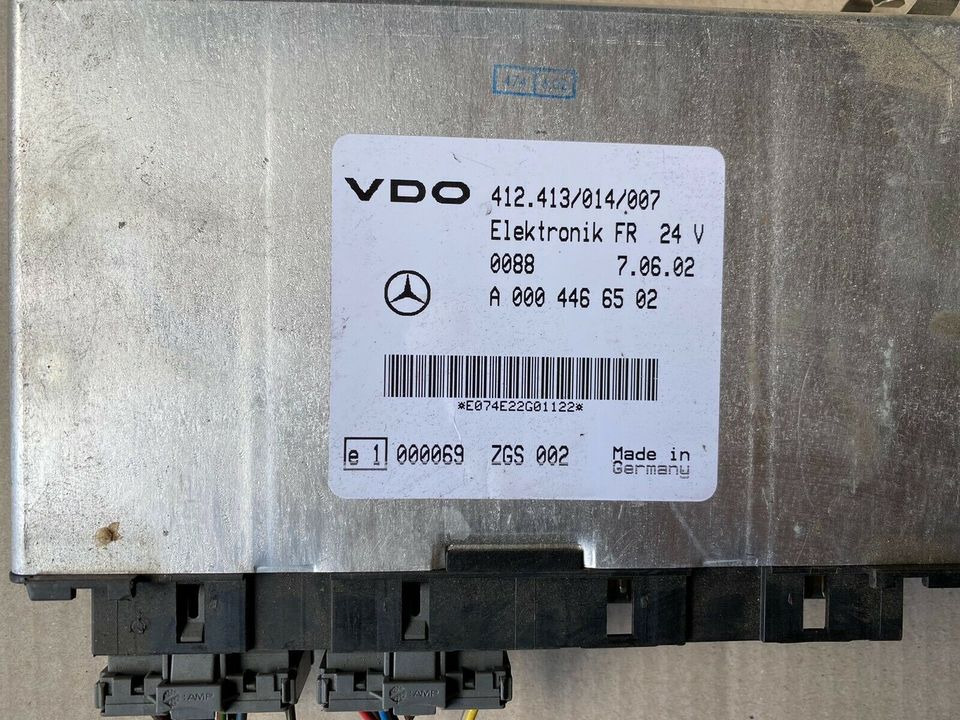 Mercedes Atego Elektronik FR VDO Steuergerät A 000 446 65 02 - Bloc de gestion pour Camion: photos 2 Mercedes Atego Elektronik FR VDO Steuergerät A 000 446 65 02 - Bloc de gestion pour Camion: photos 2