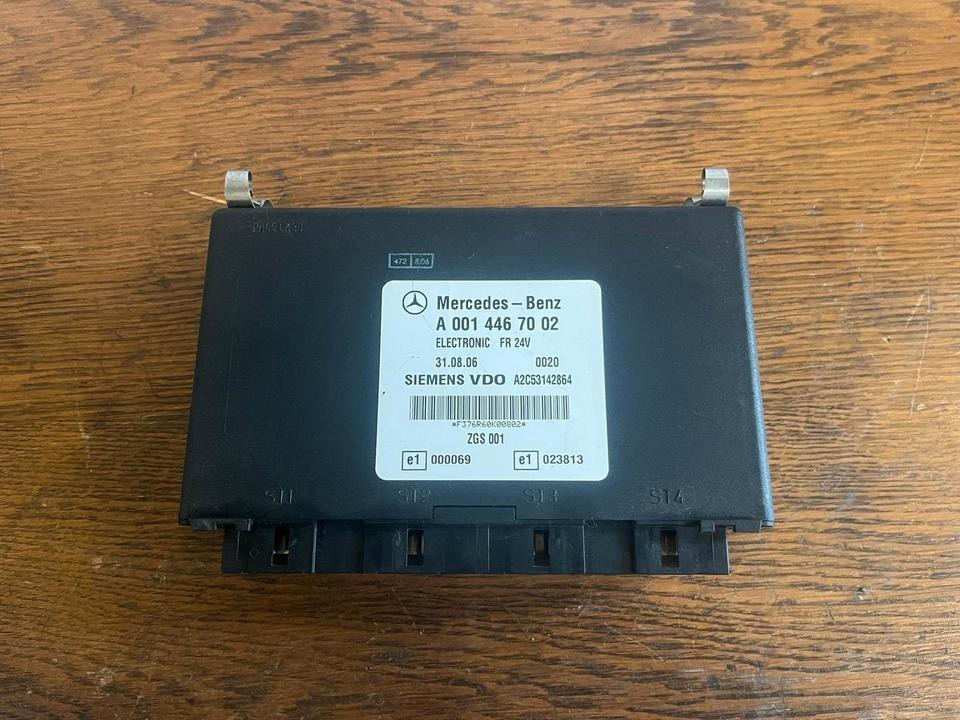Mercedes VDO Elektronik FR Steuergerät A0014467002 - Bloc de gestion: photos 2 Mercedes VDO Elektronik FR Steuergerät A0014467002 - Bloc de gestion: photos 2