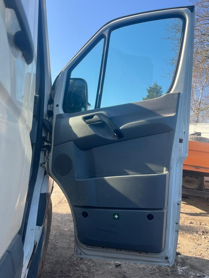 VW Crafter Beifahrertür, Tür rechts weiß mit Spiegel - Pièces de rechange: photos 3 VW Crafter Beifahrertür, Tür rechts weiß mit Spiegel - Pièces de rechange: photos 3