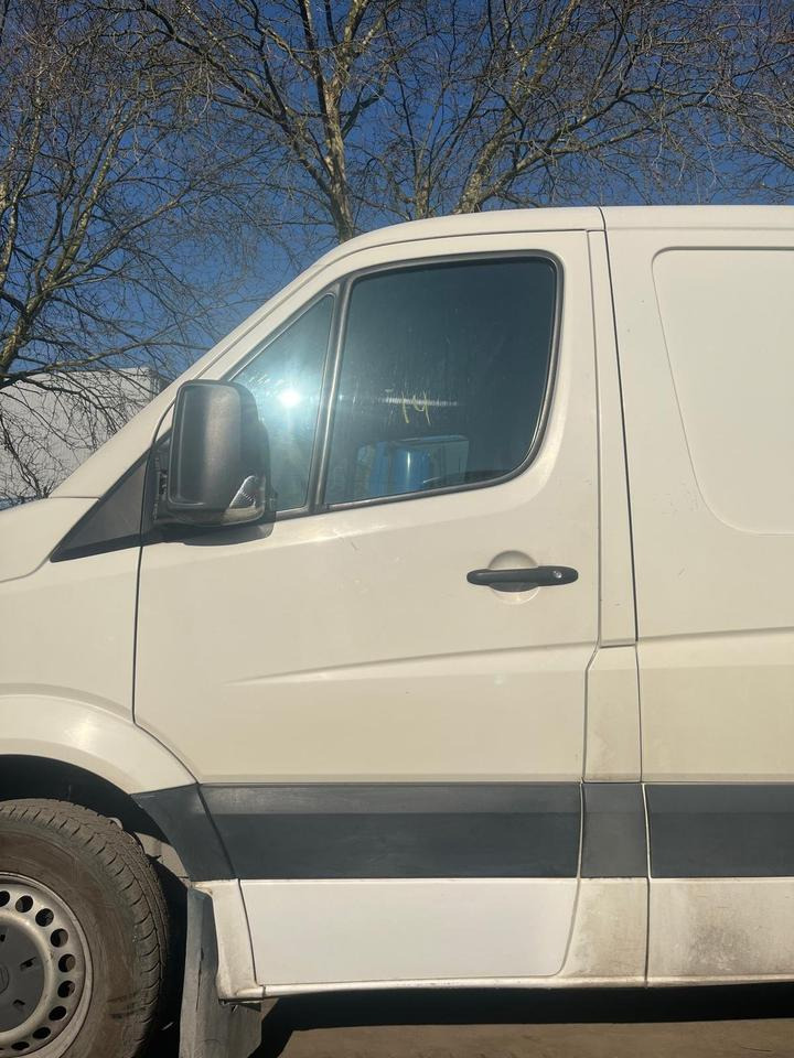 VW Crafter Fahrertür, Tür links weiß mit Spiegel - Pièces de rechange: photos 1 VW Crafter Fahrertür, Tür links weiß mit Spiegel - Pièces de rechange: photos 1