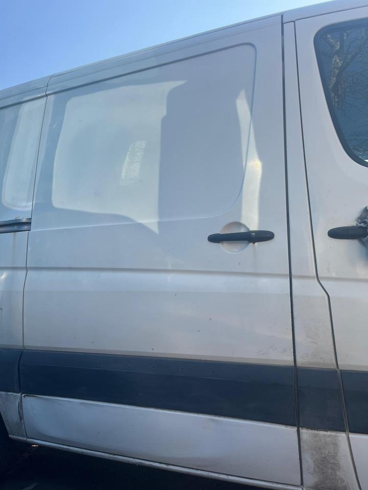 VW Crafter Seitentür, Schiebetür rechts Flachdach Mittellang - Pièces de rechange: photos 1 VW Crafter Seitentür, Schiebetür rechts Flachdach Mittellang - Pièces de rechange: photos 1