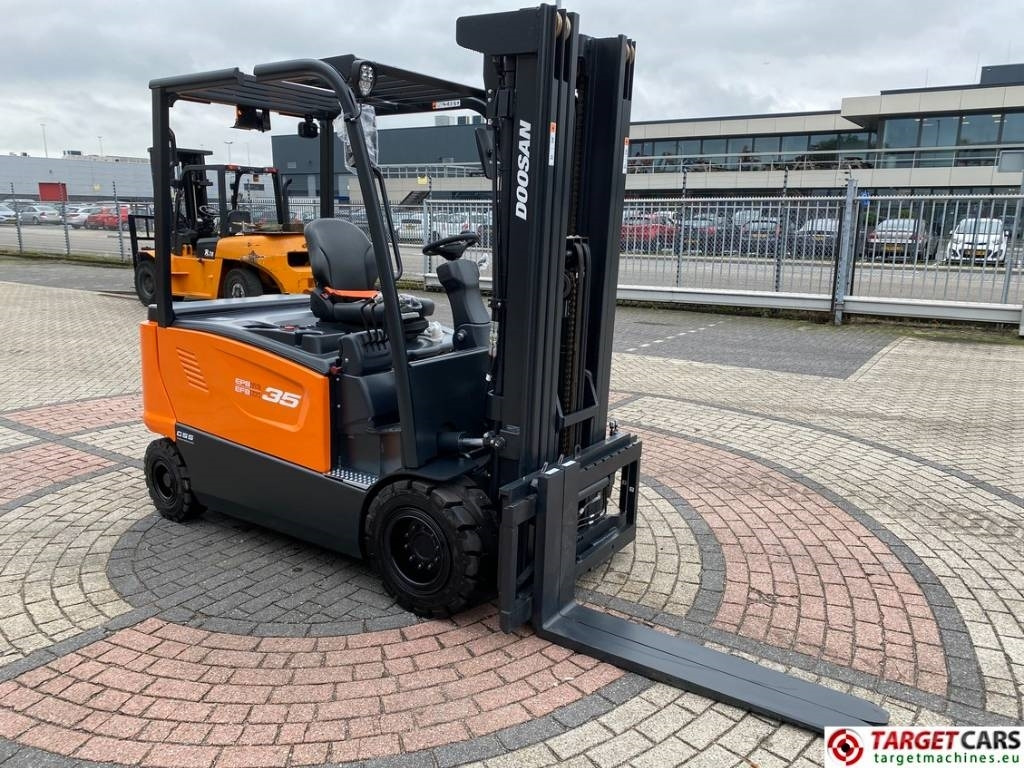 Doosan B35X-7 Plus Electric Forklift 3.5T Triplex-482cm - Chariot élévateur électrique: photos 3 Doosan B35X-7 Plus Electric Forklift 3.5T Triplex-482cm - Chariot élévateur électrique: photos 3