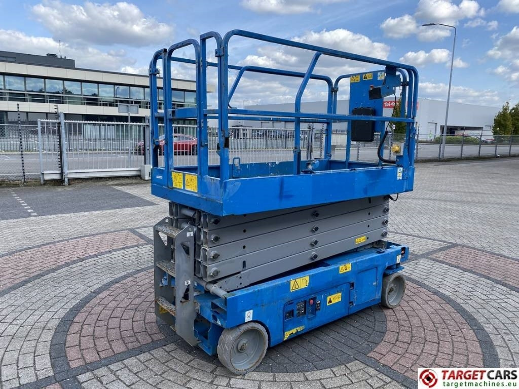 Genie GS-3246 Electric GS3246 Scissor Work Lift 1175cm - Nacelle ciseaux: photos 3 Genie GS-3246 Electric GS3246 Scissor Work Lift 1175cm - Nacelle ciseaux: photos 3